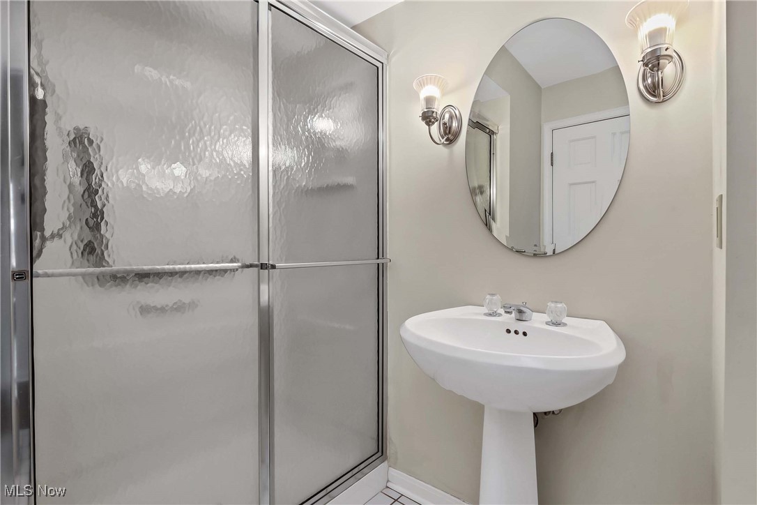 4 Westfield Lane Rocky River OH 44116