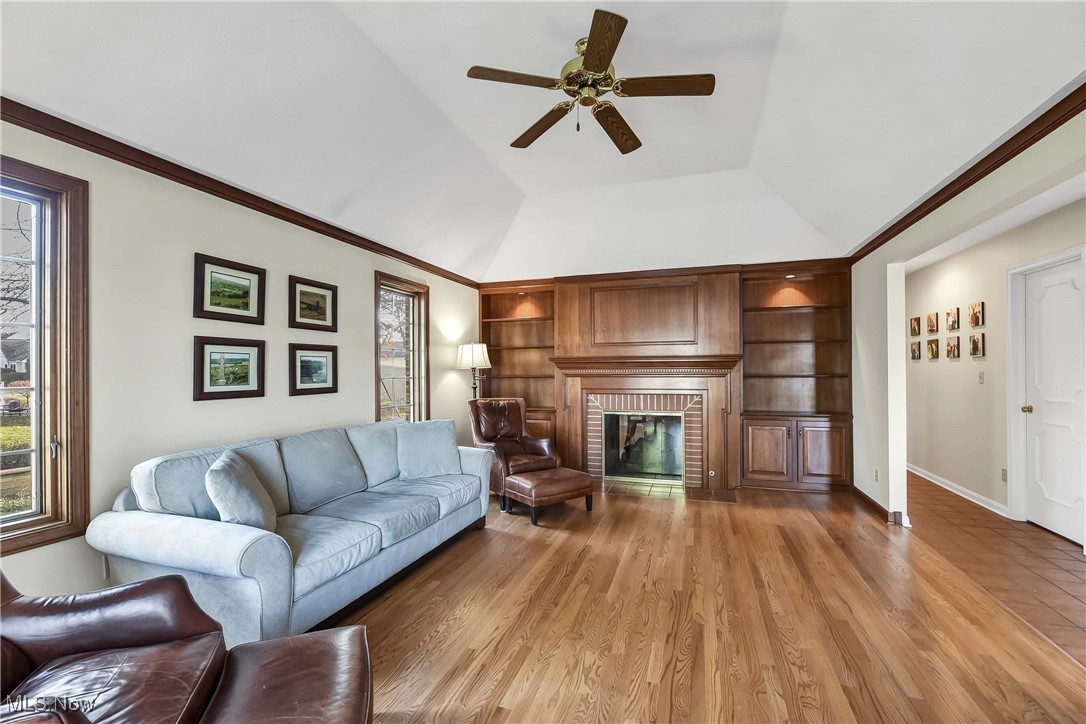 4 Westfield Lane Rocky River OH 44116