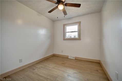 362 Jettie Avenue NE Canton OH 44730
