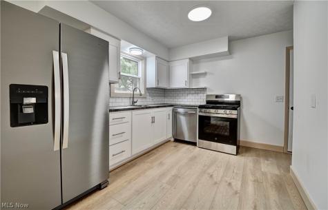 362 Jettie Avenue NE Canton OH 44730