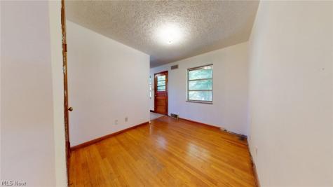 3132 Glendwell Road Steubenville OH 43952