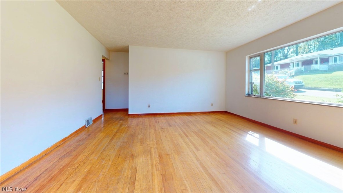 3132 Glendwell Road Steubenville OH 43952