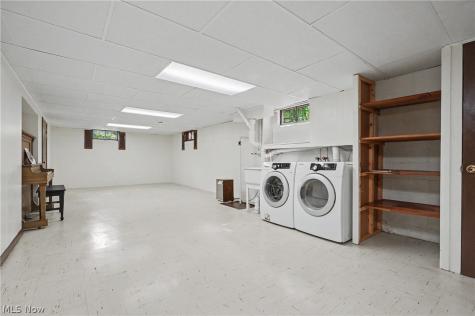 5035 New Road Youngstown OH 44515