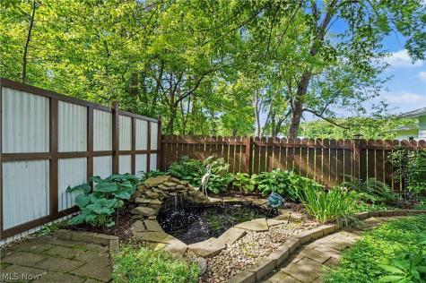 5035 New Road Youngstown OH 44515