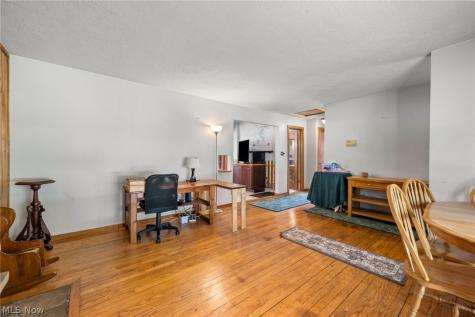 14421 Garden Street Burton OH 44021