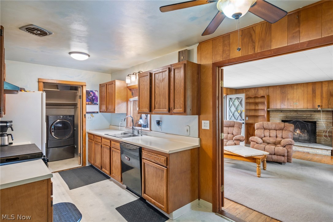 14421 Garden Street Burton OH 44021