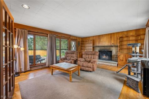 14421 Garden Street Burton OH 44021