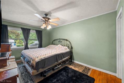 14421 Garden Street Burton OH 44021