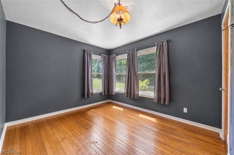 14421 Garden Street Burton OH 44021