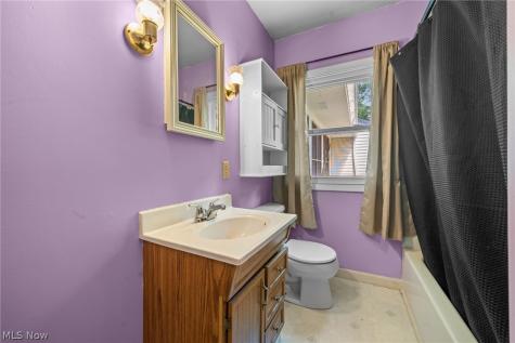 14421 Garden Street Burton OH 44021