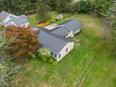 14421 Garden Street Burton OH 44021