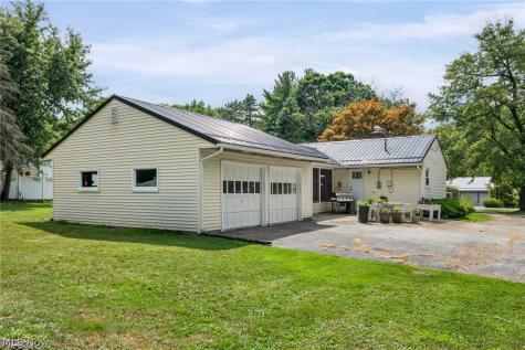 14421 Garden Street Burton OH 44021