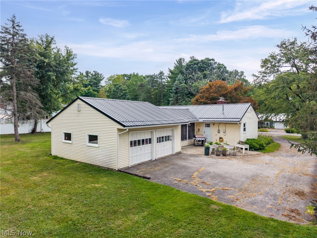 14421 Garden Street Burton OH 44021
