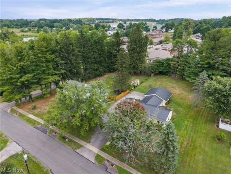 14421 Garden Street Burton OH 44021