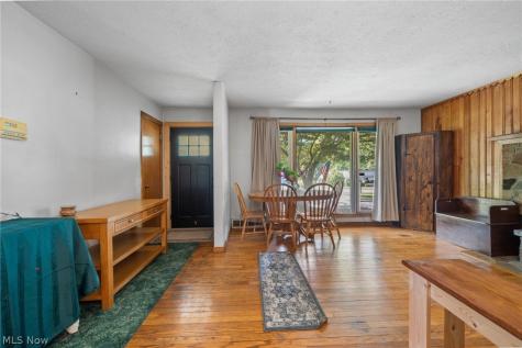 14421 Garden Street Burton OH 44021