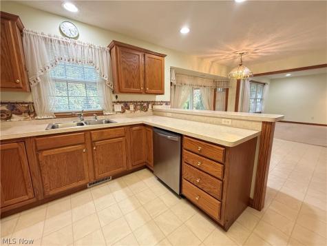 1349 Bannerstone Drive Painesville OH 44077