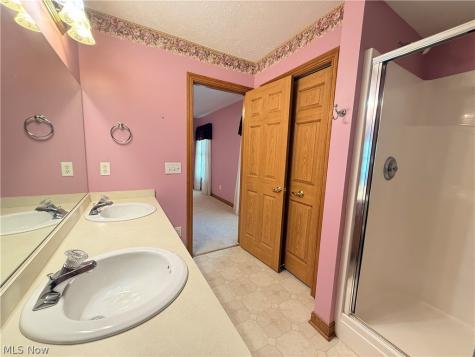 1349 Bannerstone Drive Painesville OH 44077