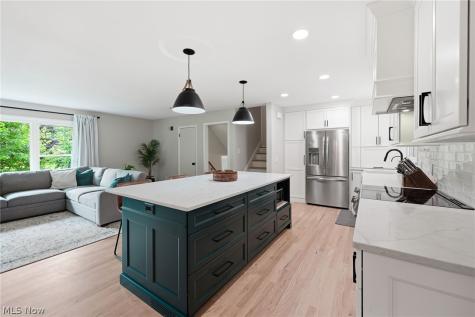 3031 Silverview Drive Silver Lake OH 44224