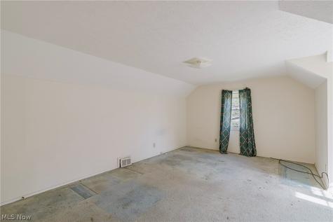 1004 Woodview Road Cleveland Heights OH 44121