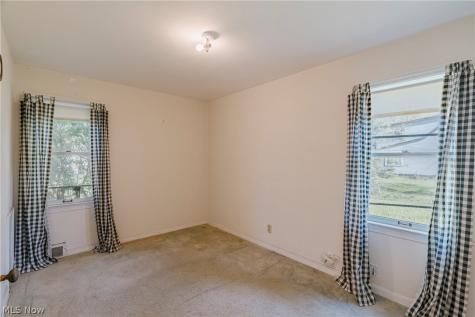 1004 Woodview Road Cleveland Heights OH 44121