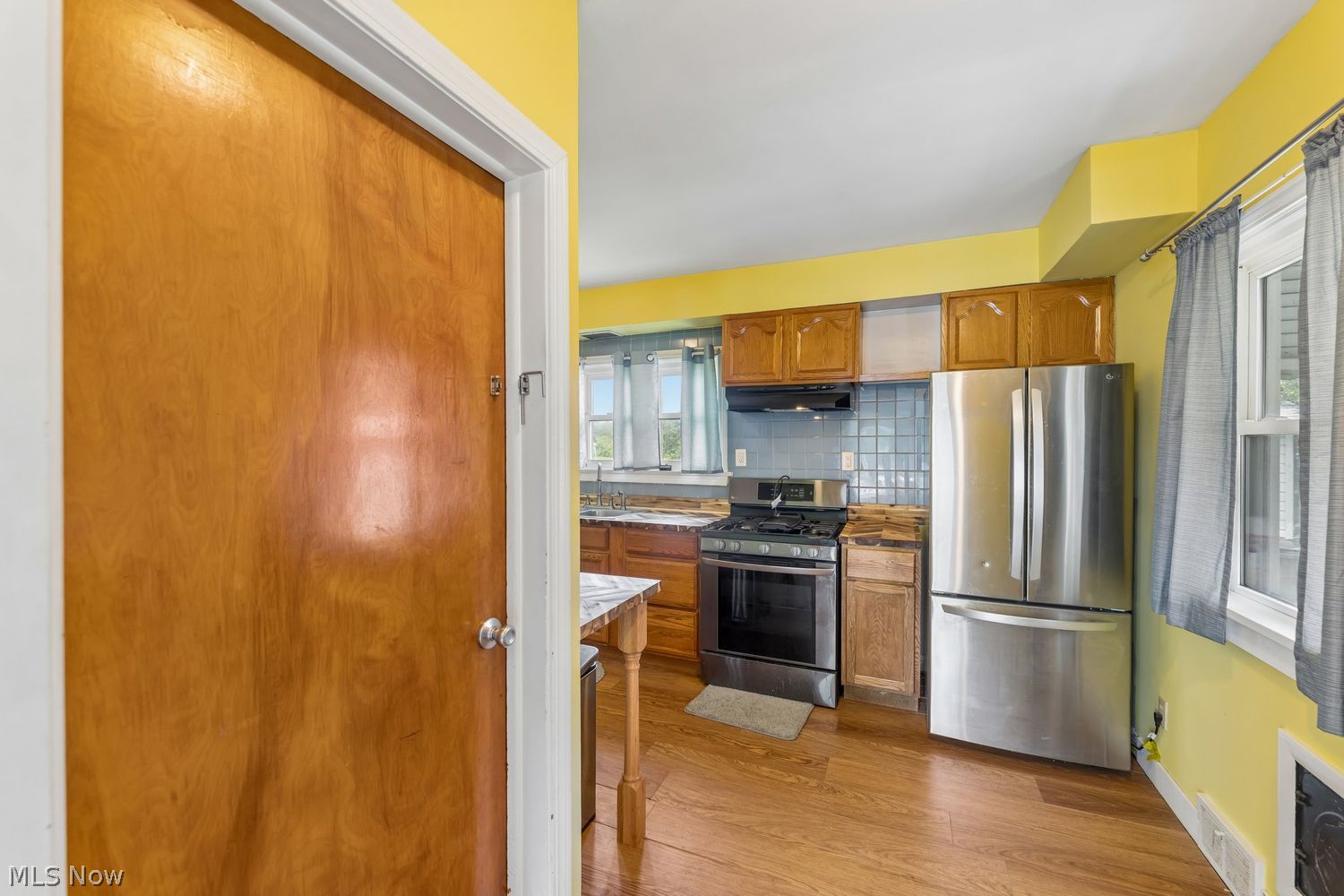 590 Bell Avenue Elyria OH 44035