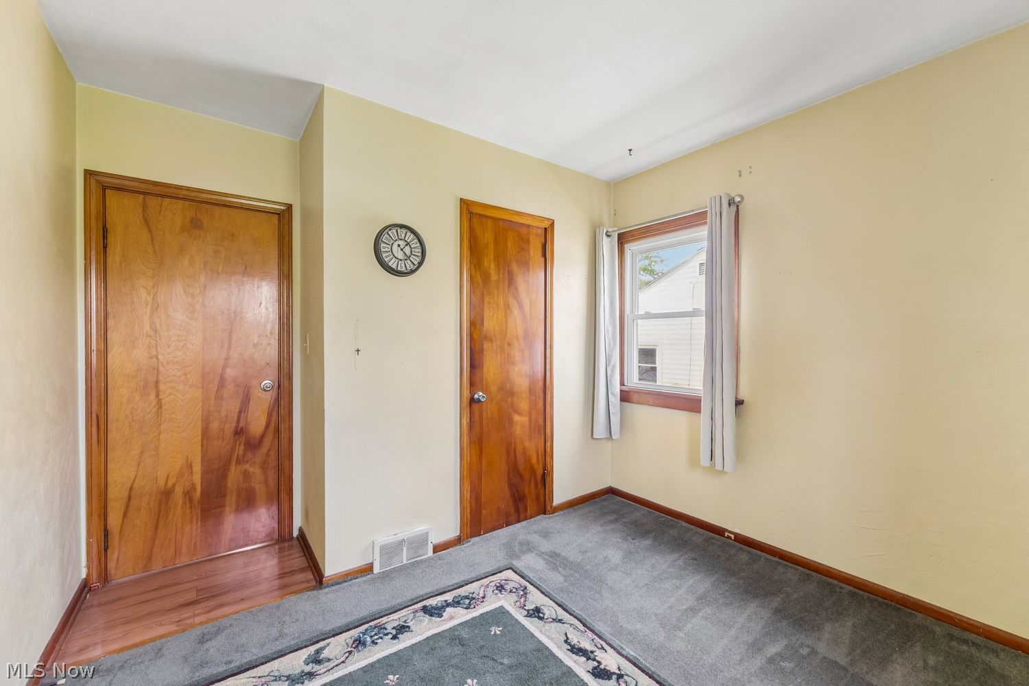 590 Bell Avenue Elyria OH 44035