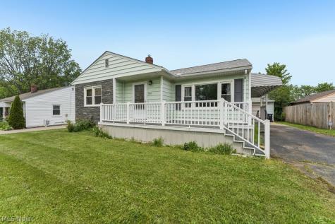 590 Bell Avenue Elyria OH 44035