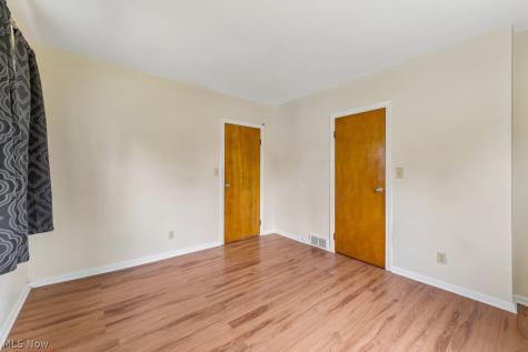 590 Bell Avenue Elyria OH 44035