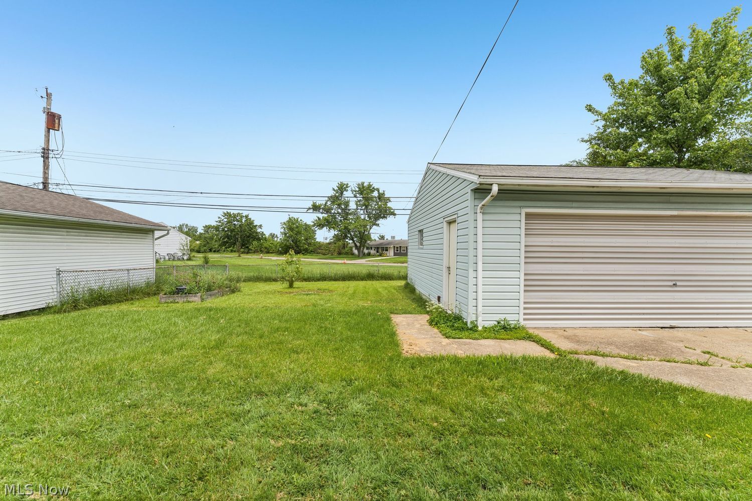 590 Bell Avenue Elyria OH 44035