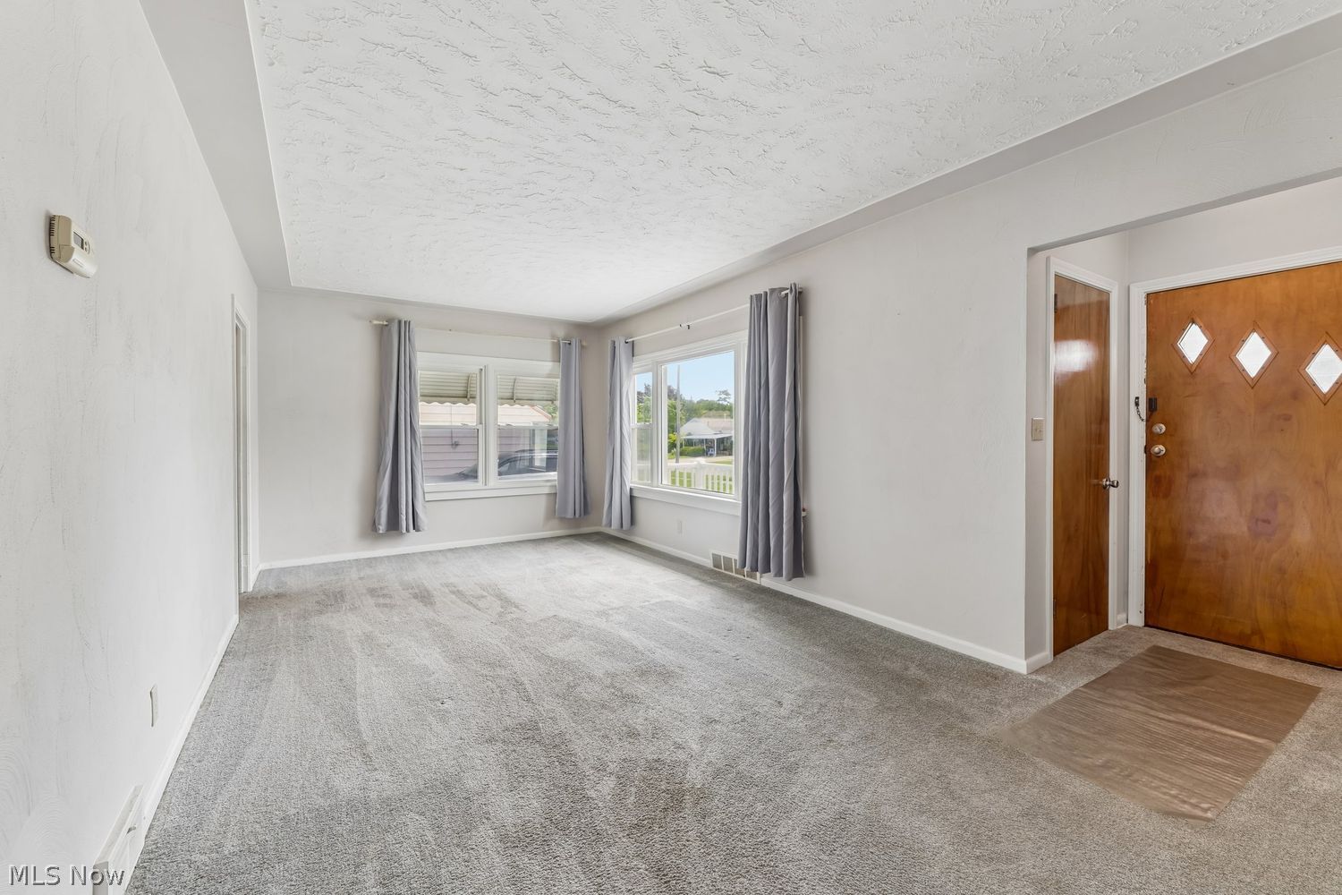 590 Bell Avenue Elyria OH 44035