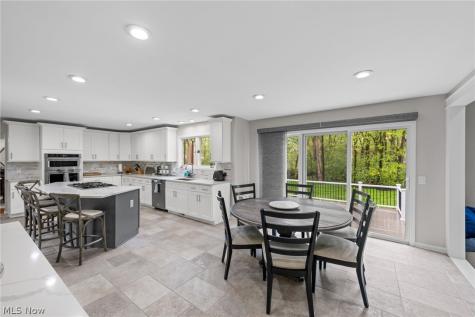 5045 Crofton Avenue Solon OH 44139