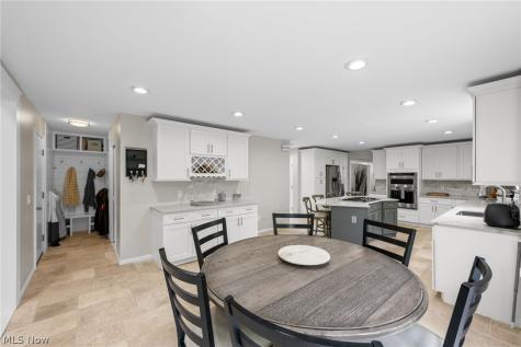 5045 Crofton Avenue Solon OH 44139