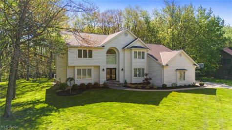 5045 Crofton Avenue Solon OH 44139