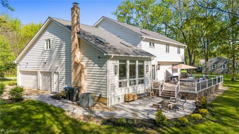 5045 Crofton Avenue Solon OH 44139