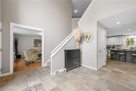 5045 Crofton Avenue Solon OH 44139