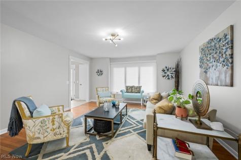 5045 Crofton Avenue Solon OH 44139