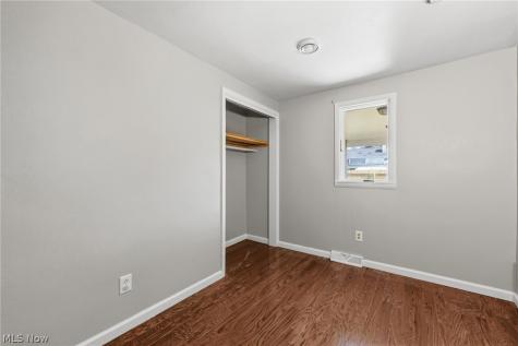 4845 Redwood Drive Sheffield Lake OH 44054