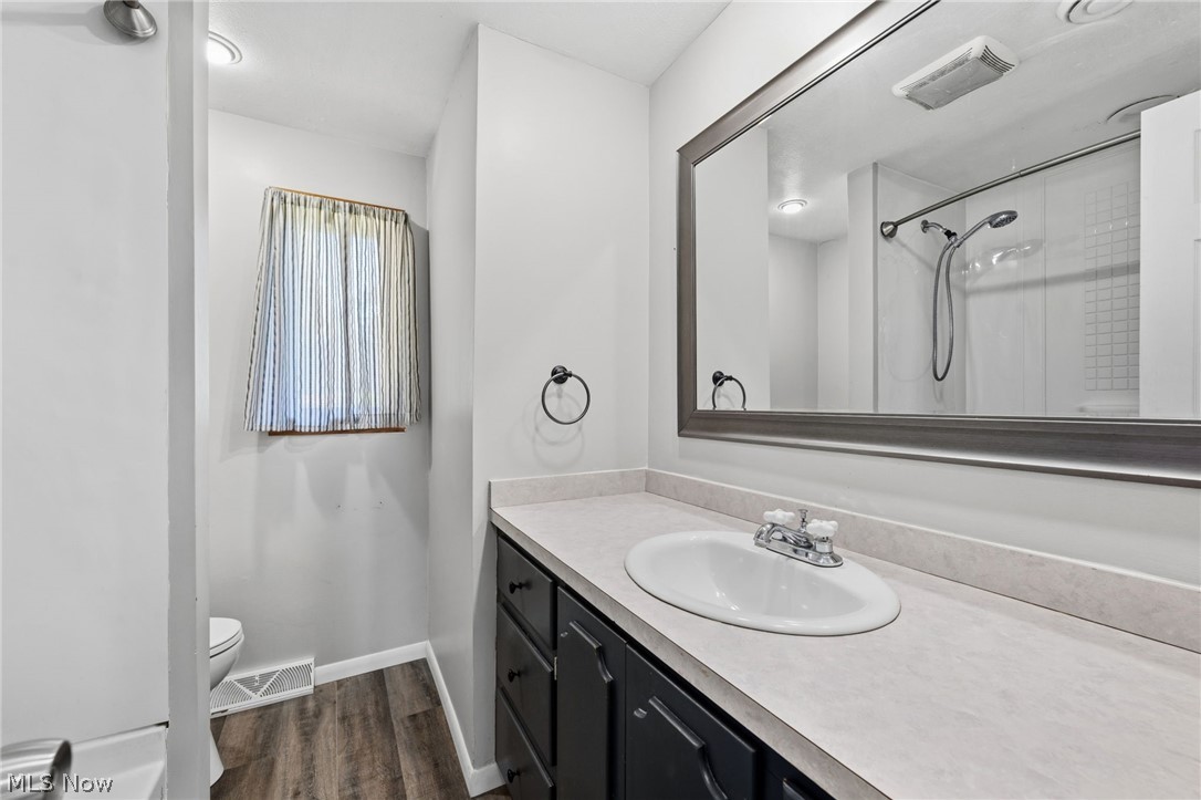4845 Redwood Drive Sheffield Lake OH 44054
