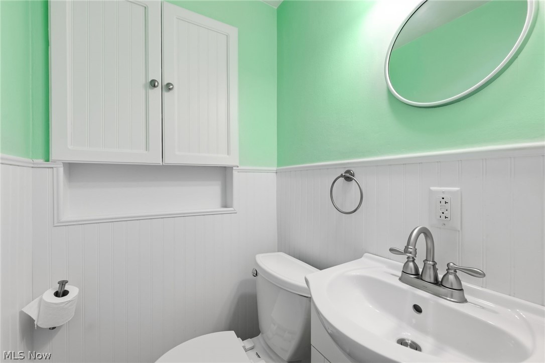 4845 Redwood Drive Sheffield Lake OH 44054