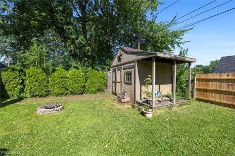 4845 Redwood Drive Sheffield Lake OH 44054
