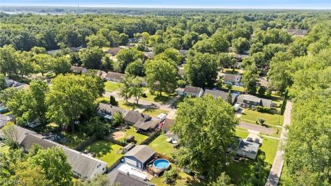 4845 Redwood Drive Sheffield Lake OH 44054