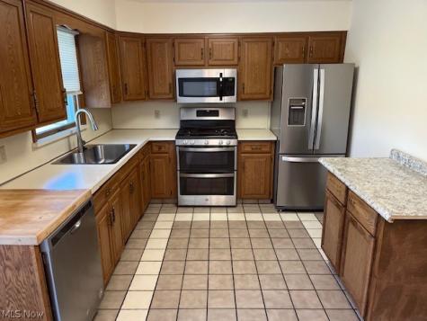 5523 Brewton Avenue NW Canal Fulton OH 44614
