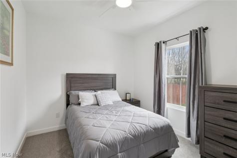110 Harvest Way Elyria OH 44035