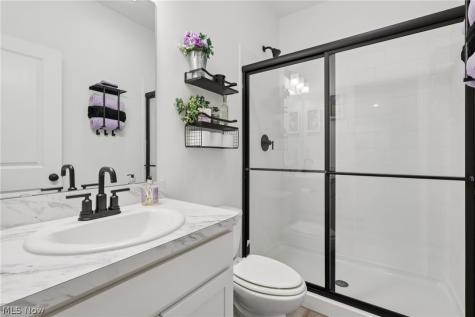 110 Harvest Way Elyria OH 44035