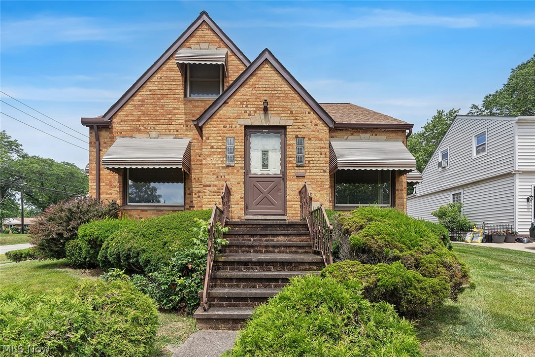 7506 Briarcliff Parkway Middleburg Heights OH 44130