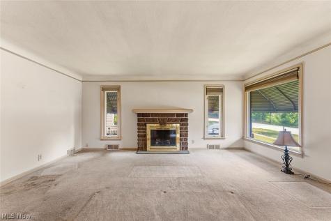 7506 Briarcliff Parkway Middleburg Heights OH 44130