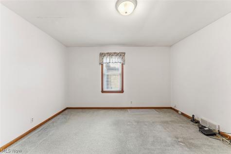7506 Briarcliff Parkway Middleburg Heights OH 44130