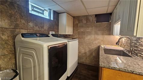 1828 E 291 Street Wickliffe OH 44092