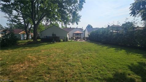 1828 E 291 Street Wickliffe OH 44092