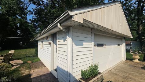 1828 E 291 Street Wickliffe OH 44092